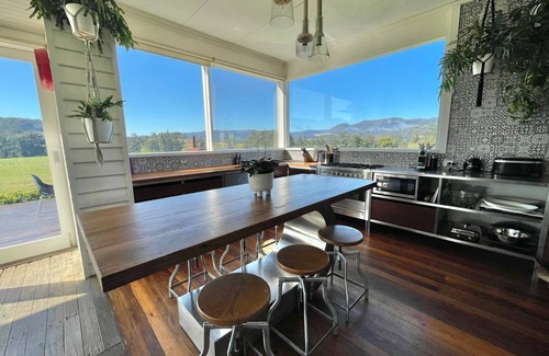 Barrengarry House | Nalya Kangaroo Valley - Stunning house & views