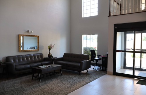 Dawsonville Hotel | Namaste Inn & Suites Dawsonville