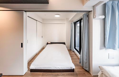 Shinsaibashi Apartment | Namba River Side Garden Hotel 601