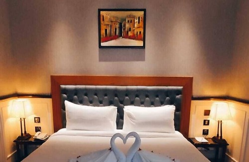 Bommasandra Hotel | Nambiar Club Bellezea