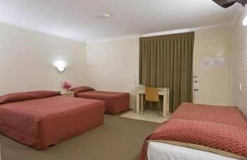 Nambour Hotel | Nambour Lodge Motel