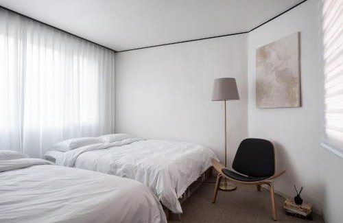 Itaewon Apartment | Namsan Tower 5min