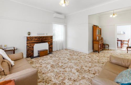 Mansfield House | Nan's House