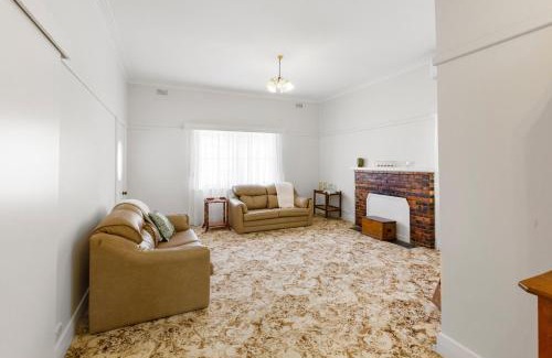 Mansfield House | Nan's House