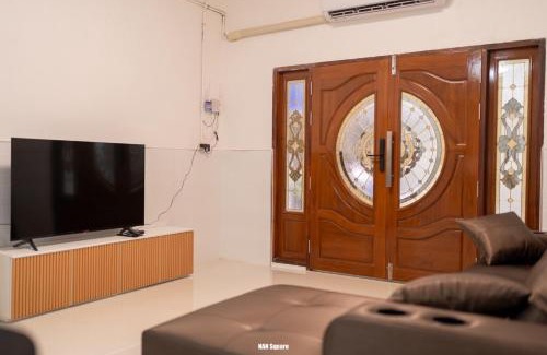 Thanon Phetchaburi House | Nan Square II