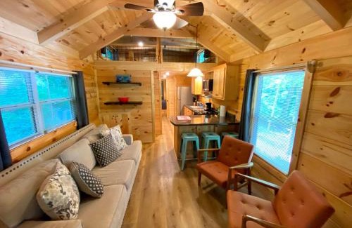 Lookout Valley Neighborhood Association House | Nana Cabin Tiny Log Home Comfort In Rustic Bliss