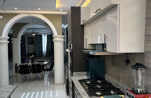 Kumasi Villa | Nanani Villa - Harmonious Paradise