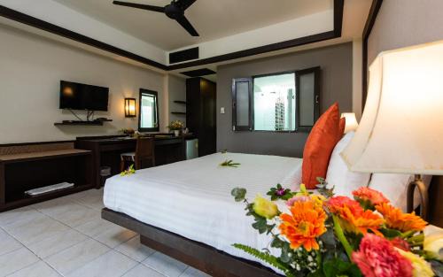 Khuekkhak Resort | Nang Thong Bay Resort