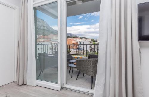 Vrpolje Apartment | Nanna
