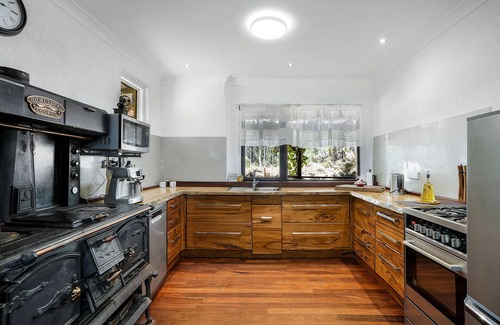 Carlotta House | Nannup Bush Retreat. Soothing Nature, all the conforts