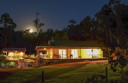 Carlotta House | Nannup Bush Retreat. Soothing Nature, all the conforts