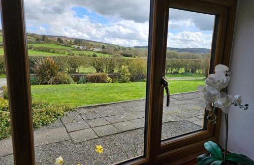 Pontesbury House | Nant-Isa