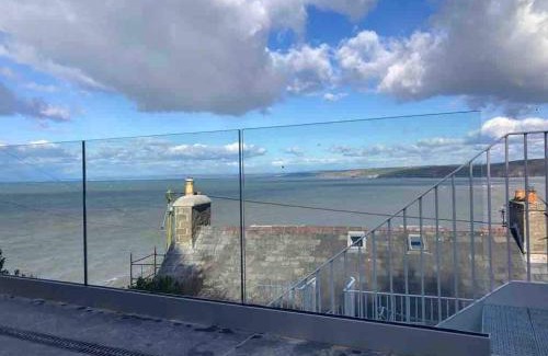 New Quay House | Nant Llys - Spectacularly placed with sea views