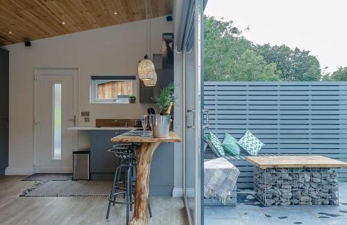 Mochdre Resort | Nant-Y-Coed Lodges