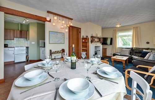 Llanfechell Ski Chalet | Nant Y Mynydd