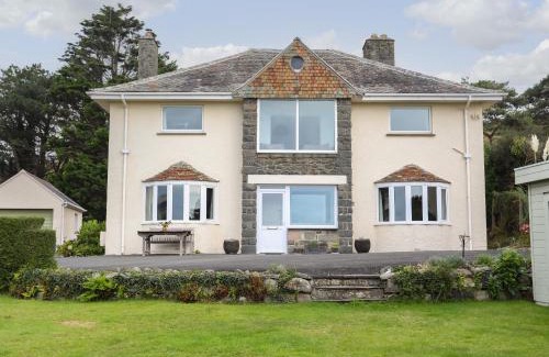 Criccieth House | Nant Y Wyddan