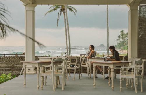 Weligama Hotel | Naomi Beach Resort - Adults only