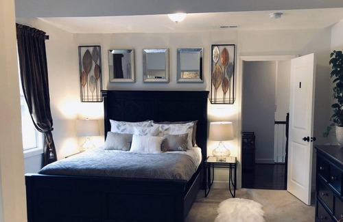Parkville Bed & Breakfast | Naomi Bed & Breakfast