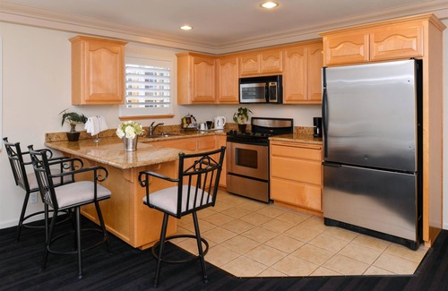 Downtown Napa Hotel | Napa Valley Hotel & Suites