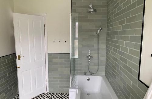 Southsea Apartment | Napier - A Beautiful House in the best Southsea location