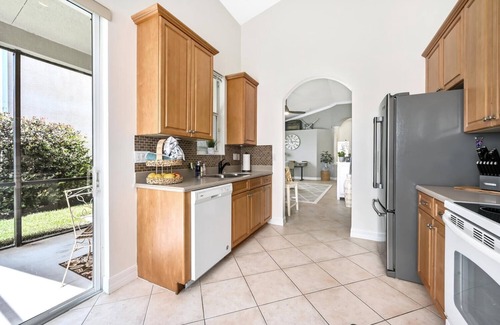 Saturnia Lakes House | Naples Getaway w/private pool & spa!