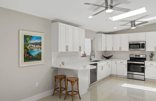 Connors House | Naples Park - Pool home, walking distance to the beach, on the canal, pets ok!