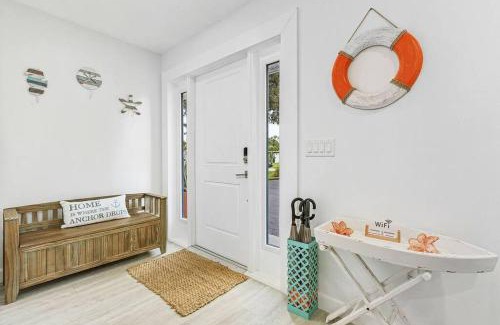 Central Naples House | Naples-Resort Style Pool Home