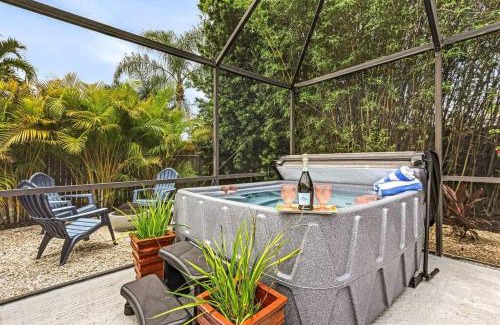 Central Naples House | Naples-Resort Style Pool Home