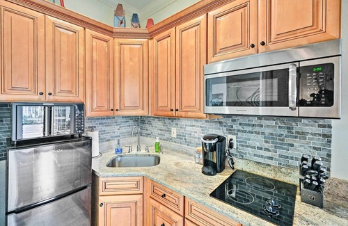 Naples Apartment | Naples Studio Near Everglades w/Marina!