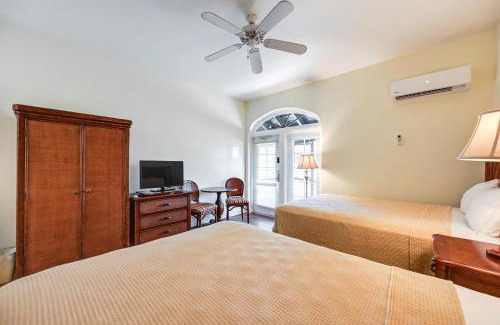Naples Apartment | Naples Vacation Rental Close to Parks and Beaches!
