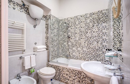 Naples City Centre Bed & Breakfast | Napoli's Gold Hotel