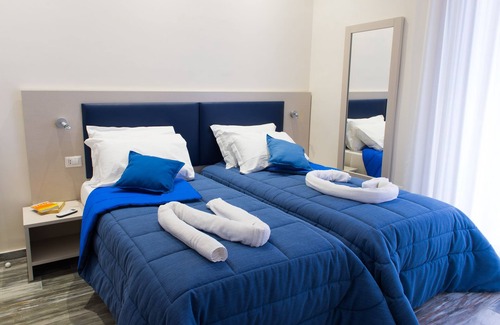Naples City Centre Bed & Breakfast | Napoli's Gold Hotel