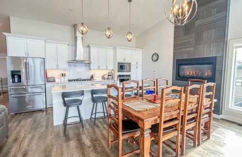 Okanagan-Similkameen Apartment | Naramata Hillside Luxe Retreat