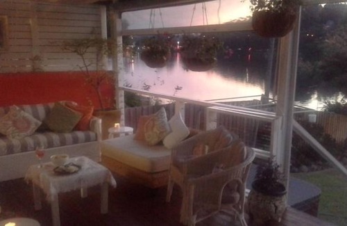 Narrabeen House | Narrabeen Lakefront Peninsula/Golf Nearby