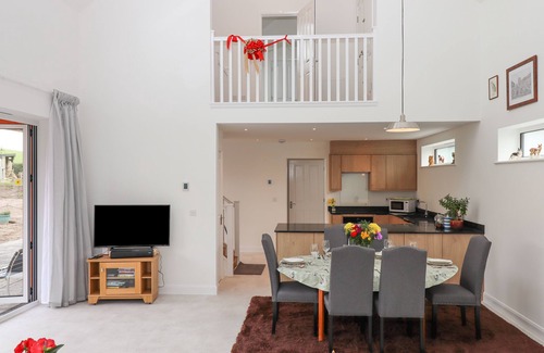 Kingswear Cottage | NARRACOTT DOWN, pet friendly, with a garden in South Molton