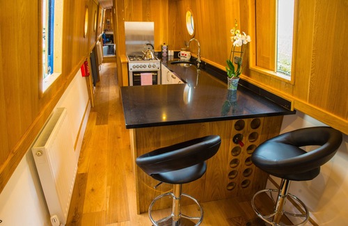Ely Boat Rental | Narrowboat Puzzle