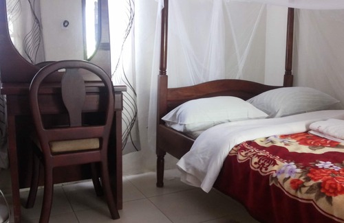 Moyo Hotel | Nasera Suites