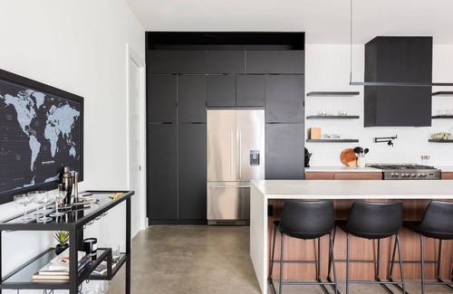 Edgehill House | Nash Chic Near DT Rooftop Luxe Comfort