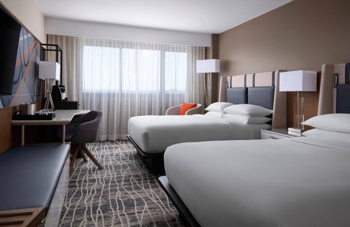 Merry Oaks Hotel | Nashville Airport Marriott