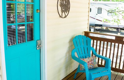 Kedron Cabin | Nashville, Franklin, Brentwood, Spring Hill - Rustic Cabin 4 CAMPERS RV PARK