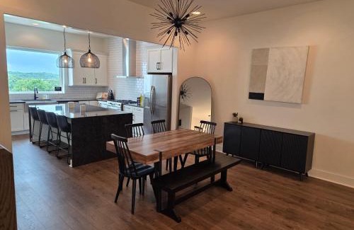 Haynes Area Villa | Nashville Riverfront Bliss