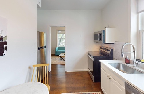 West End Apartment | Nashville West End Getaway