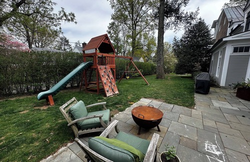 Princeton House | Nassau St. Home; Sleeps 14 in beds; 5 minute walk from Hoagie Haven