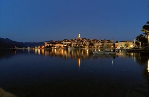 Cove Tri Zala (Zrnovo) Apartment | Nata