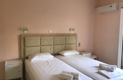 Poros Bed & Breakfast | Natalia Studios