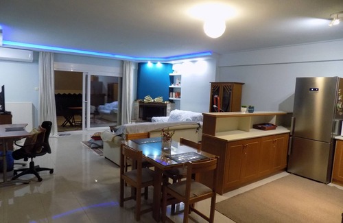 Volos City Centre Apartment | Natalys 2 Bd Gorgeous Apt in Volos