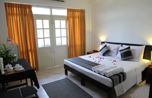Seeduwa - Katunayake Hotel | Nathaliya Transit hotel CMB