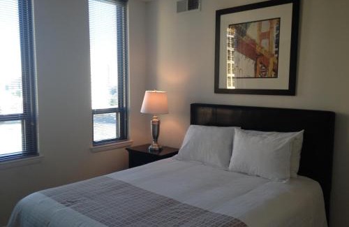 Aurora Highlands Apartment | National at Pentagon City