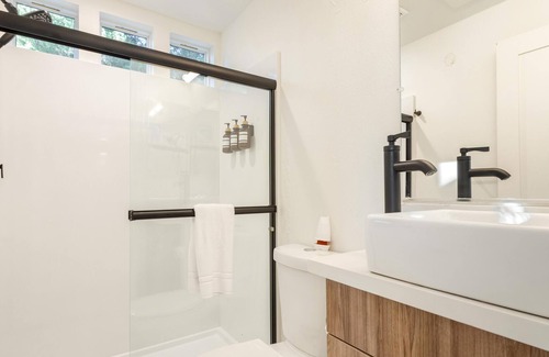 Temecula Cabin | Native Falls Cabin (2BR Modern) - 2 bedroom, 1 bath Deluxe Cabin
