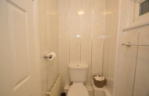 Gateshead House | Natural Sanctuary 4 Bedroom - SuiteLivin